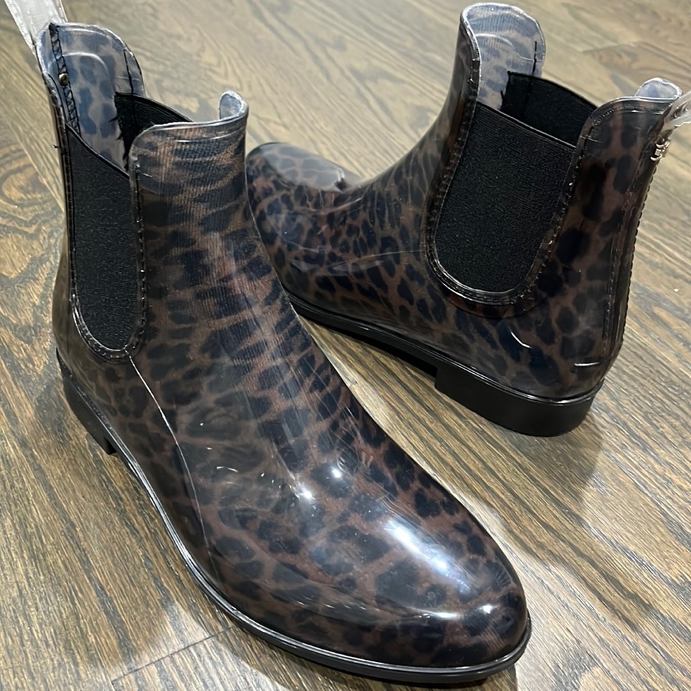 Sam Edelman leopard rainboots